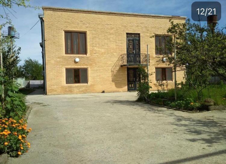 Hotel G I O Samtredia Экстерьер фото